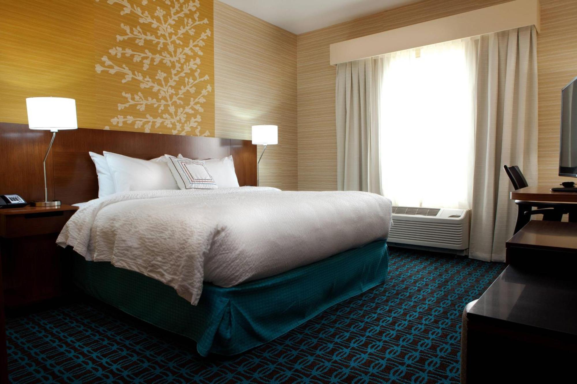 Fairfield Inn & Suites By Marriott לטברידג' מראה חיצוני תמונה
