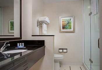 Fairfield Inn & Suites By Marriott לטברידג' מראה חיצוני תמונה