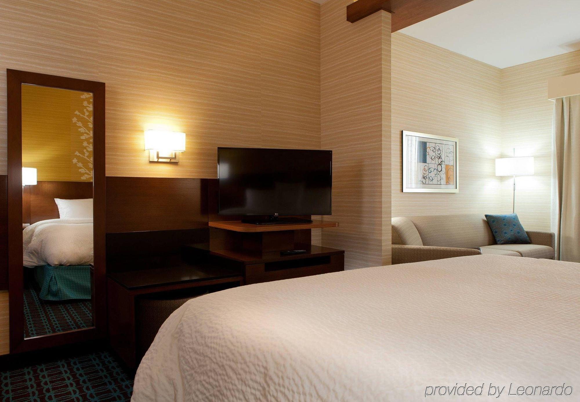 Fairfield Inn & Suites By Marriott לטברידג' מראה חיצוני תמונה